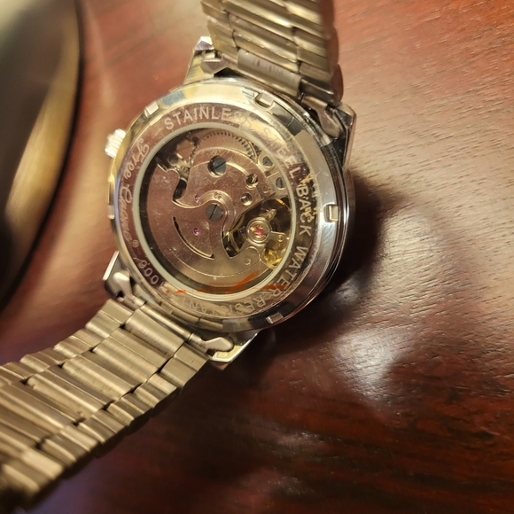 New Men’s Silver Automatic luxury Watch - Picture 4 of 4